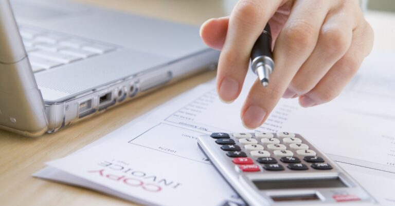 U.S. Mobile Phone Spending Hits 6B: State & City Cost Breakdown
