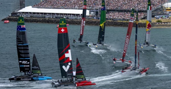 Ericsson & BT Deliver 5G Private + Public Network for SailGP UK