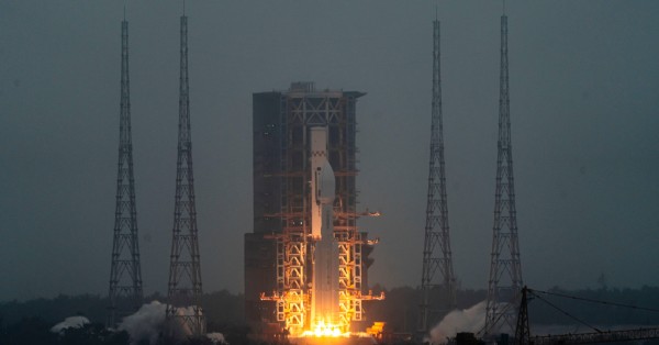 LEO satellite broadband split: China and the West