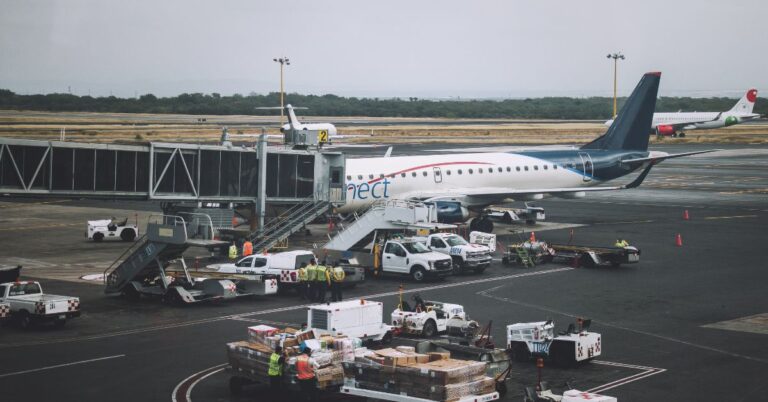 The Digital Transformation of Airport Operations and Passenger Experiences