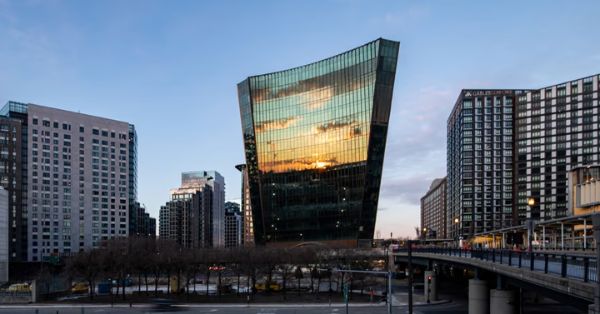 Ericsson deploys Neutral Host 5G Small Cells at 10 World Trade