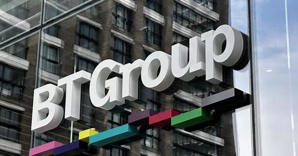 BT job cuts as Openreach loses broadband customers