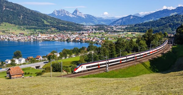 Ericsson IMS/VoLTE bridges GSM-R for Swiss rail voice