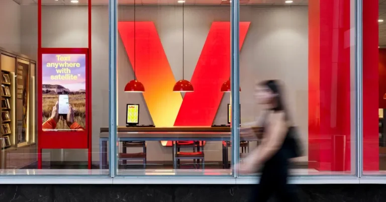 Verizon 5G capex cuts as Q4 subscribers surge